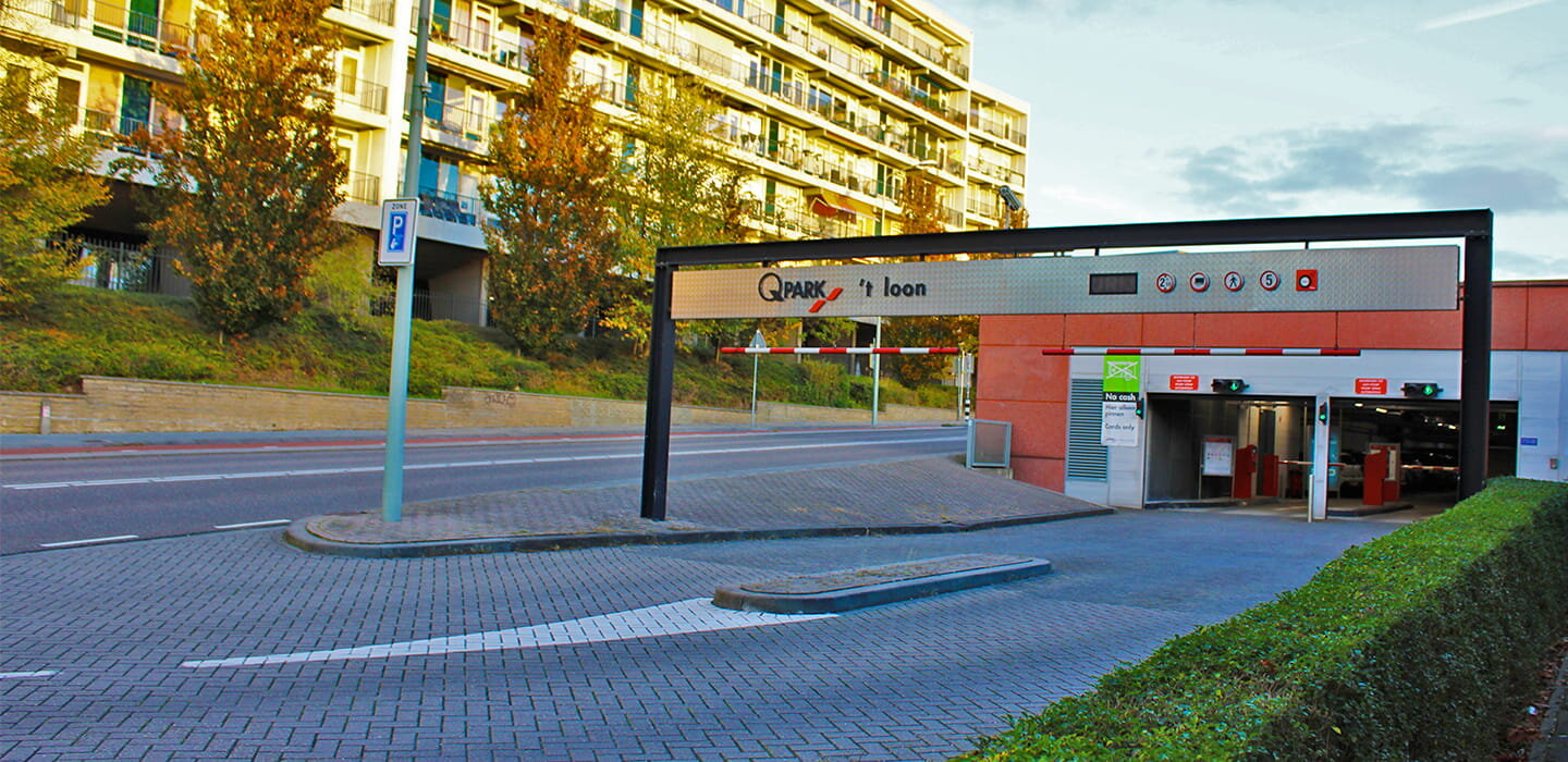 Ingang parkeergarage 't Loon in Heerlen